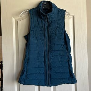 EUC Lululemon Fluffed Up Vest, size 8, Alberta Lake